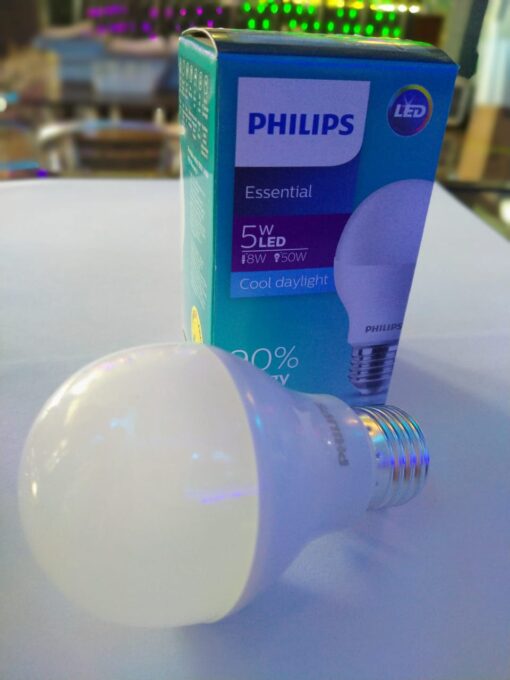 Philips LED Essentials E27 5W